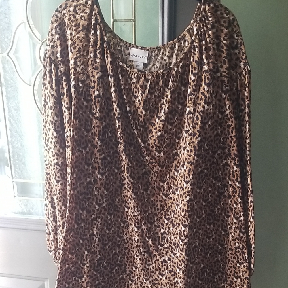 Ava & Viv Leopard Print Women's Top
